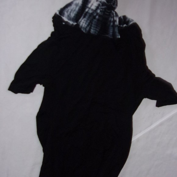 soft surroundings  small womens black white tee  shirt top tie dyed - Picture 3 of 3